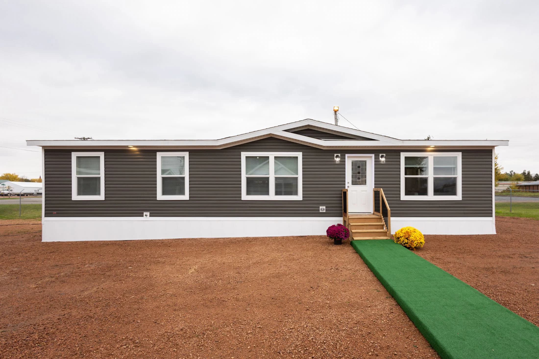3w1415-p hero, elevation, and exterior home features