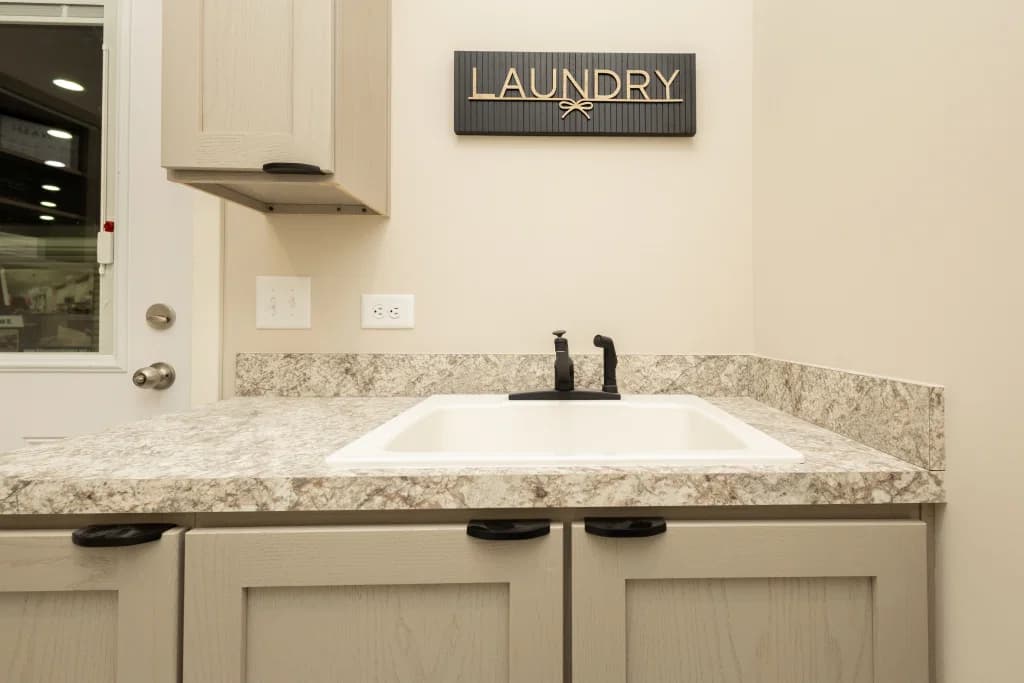 Signa 1 interior home features
