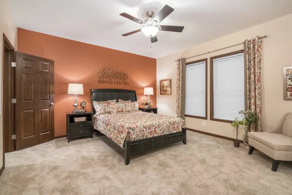 Ultra 6 bedroom home features