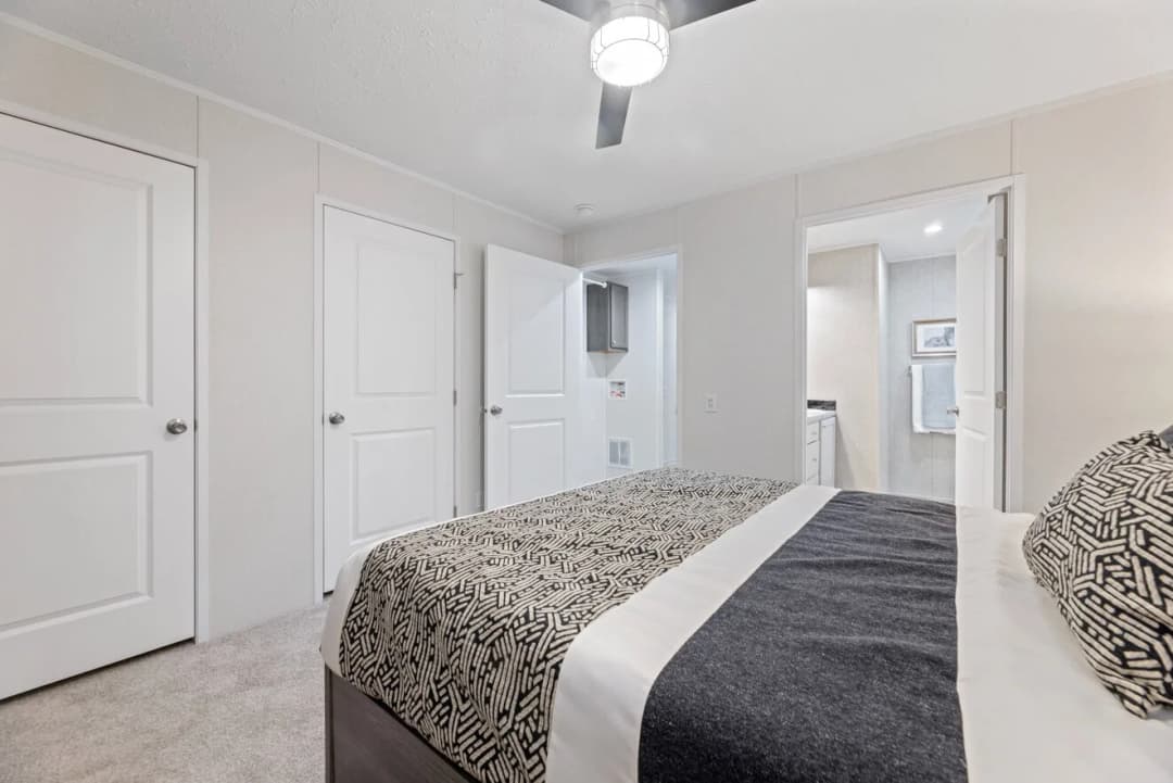 Carson 24532 bedroom home features