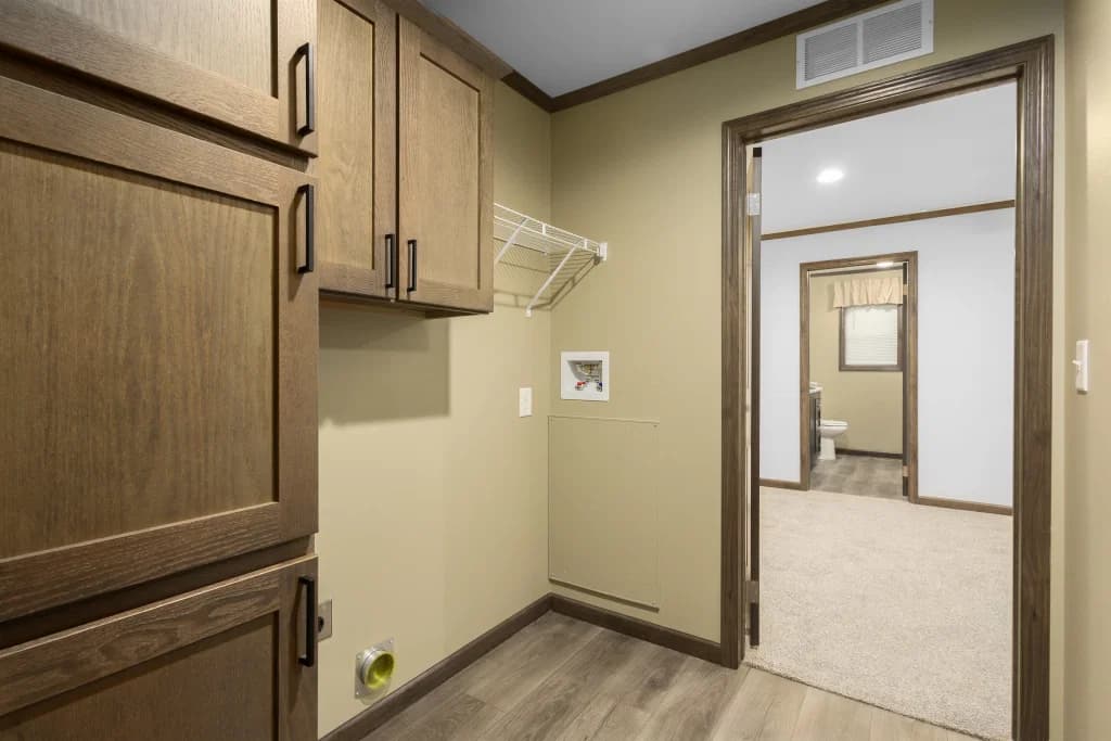 1w1048-v interior home features