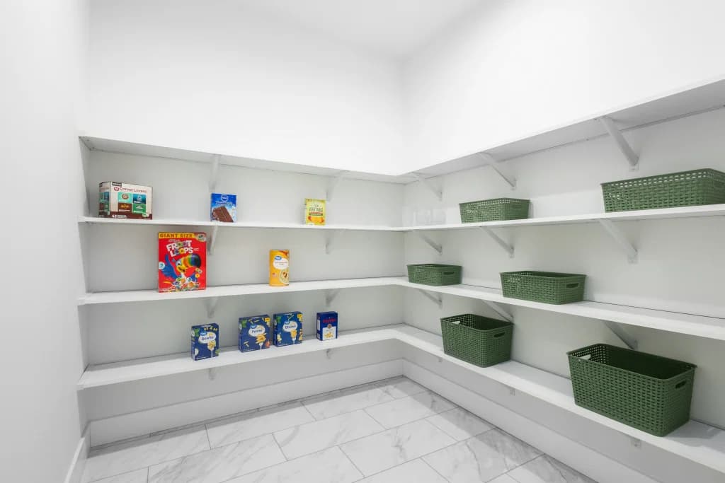 Signa 1 interior home features
