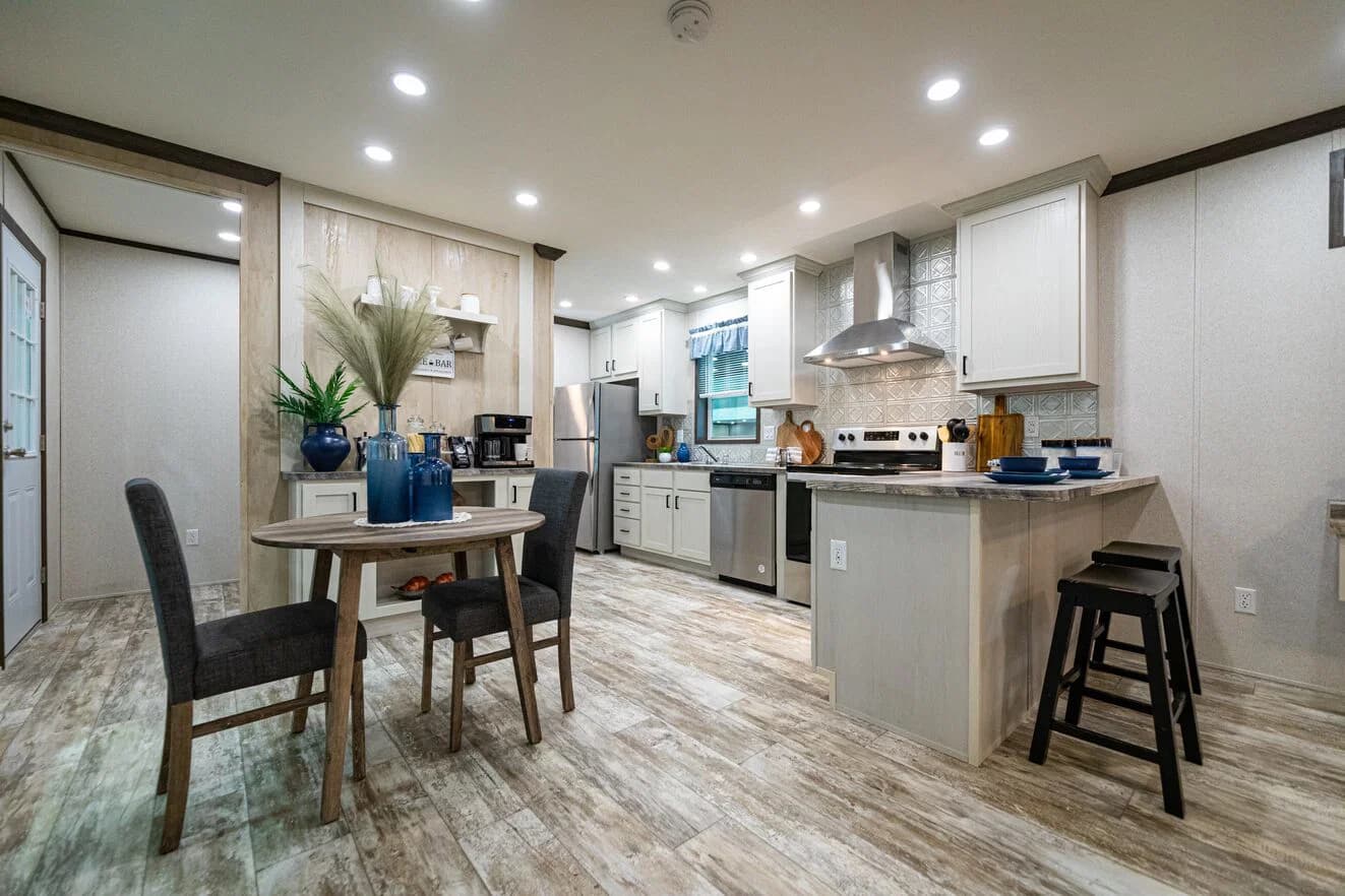 Tesla 24523 interior home features