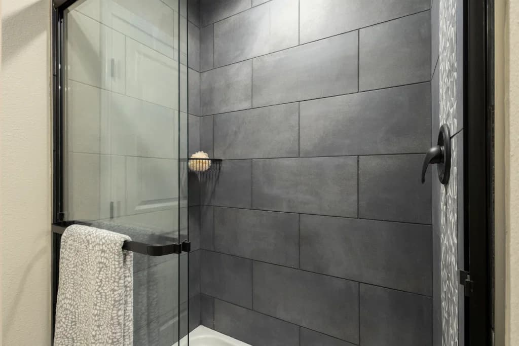 Millenian 5 bathroom home features