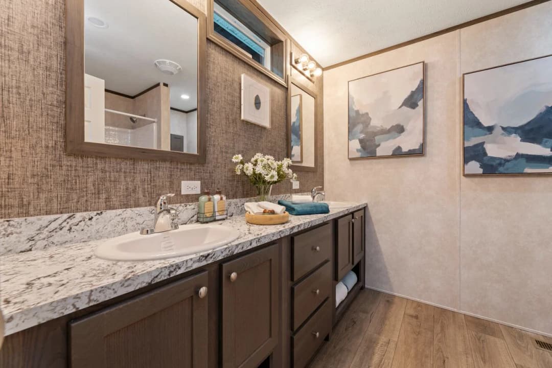 Fulton 24028 bathroom home features