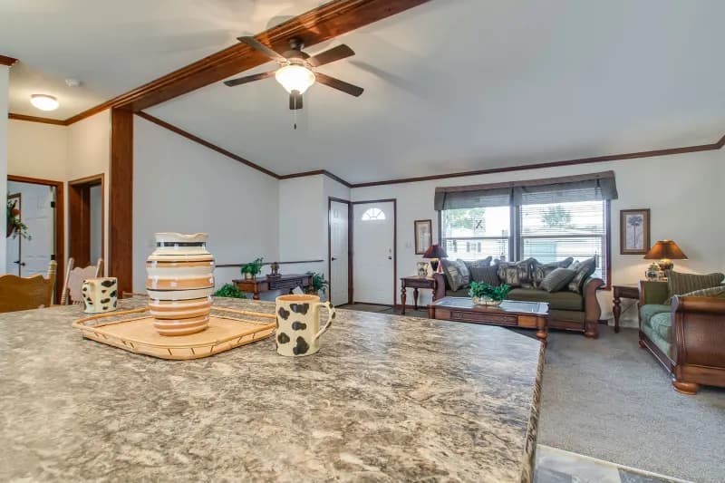 Lexington a260 kitchen home features