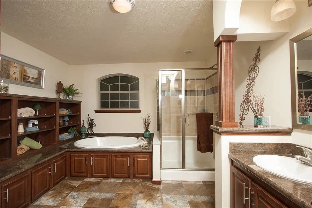 Bellevue bathroom home features