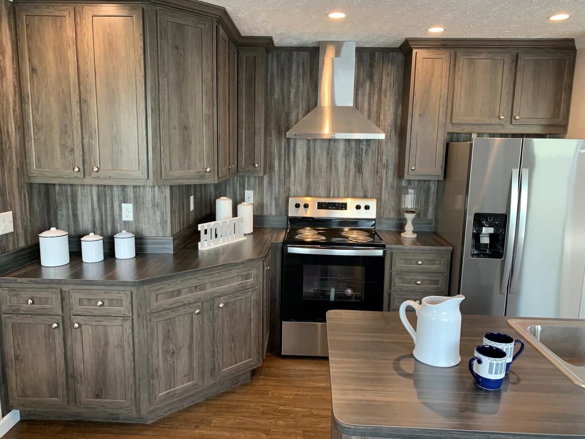 Baird 24519 kitchen home features