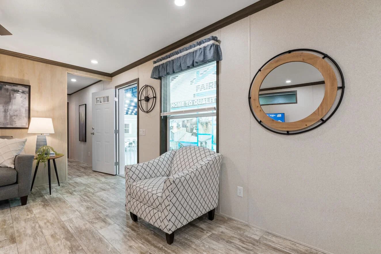 Tesla 24523 interior home features