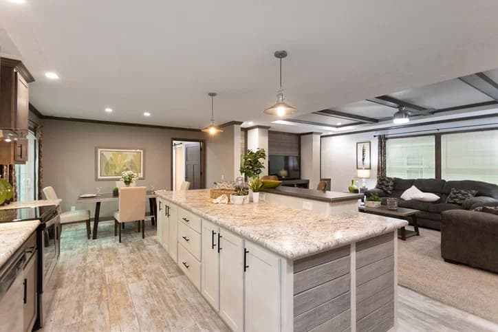 Mystic creek 92608 kitchen home features