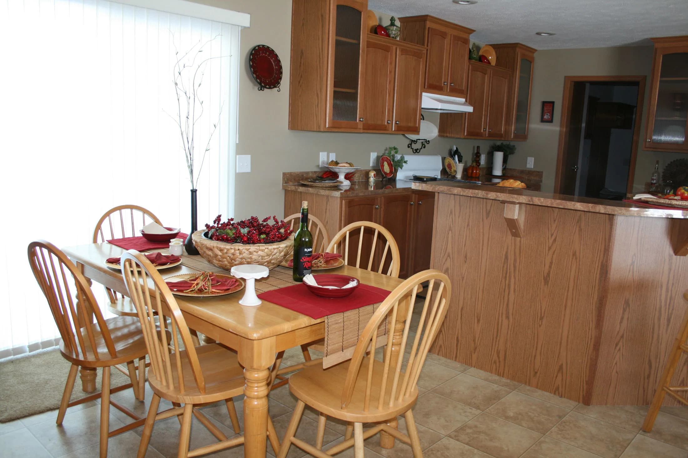 Elm interior home features