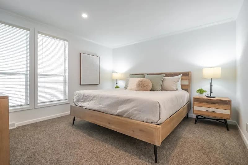 Skyliner ii q110 bedroom home features