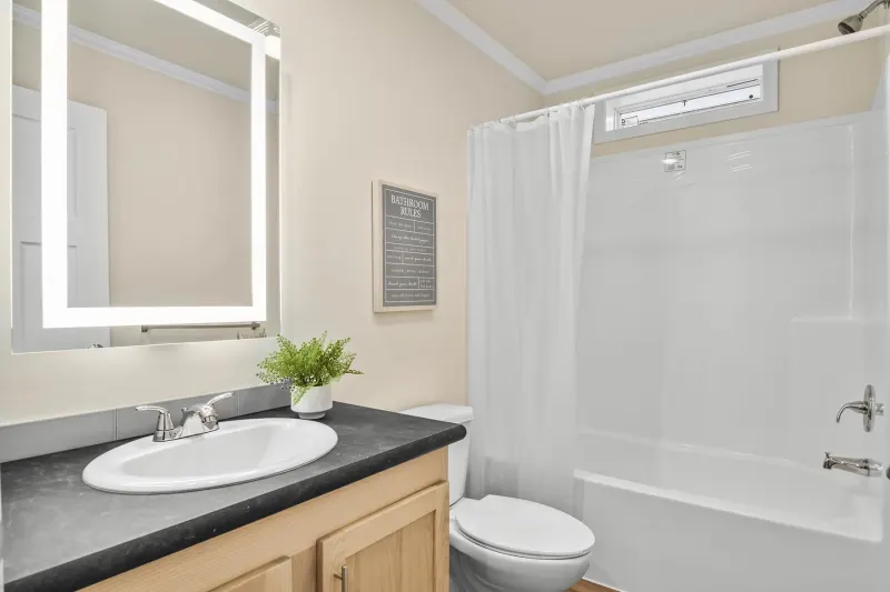 Skyliner ii q110 bathroom home features