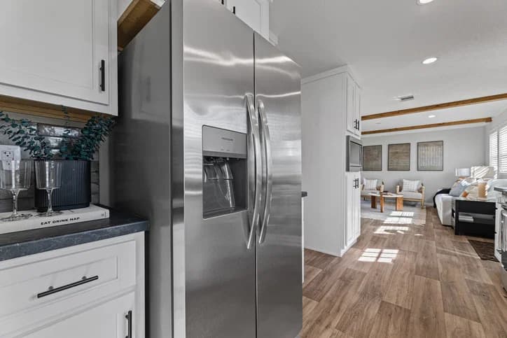 Helix kitchen home features