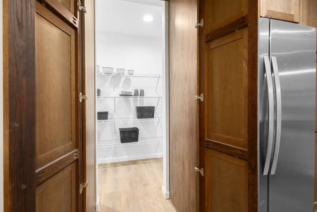 Essence 20 kitchen home features