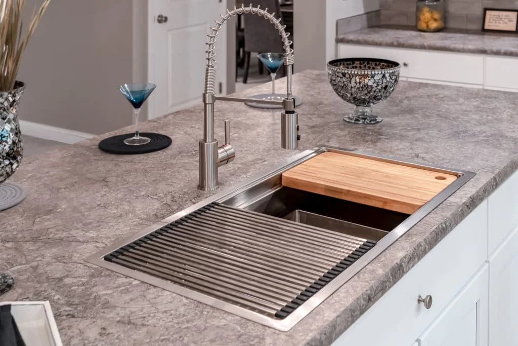 Signature 1 kitchen home features