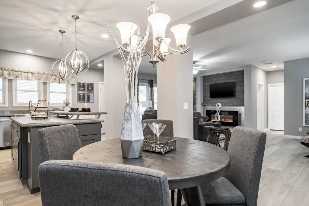 Grand 2.1 interior home features