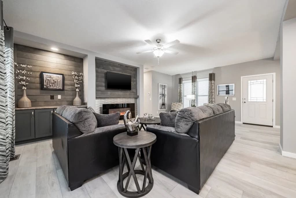 Grand 2.1 interior home features