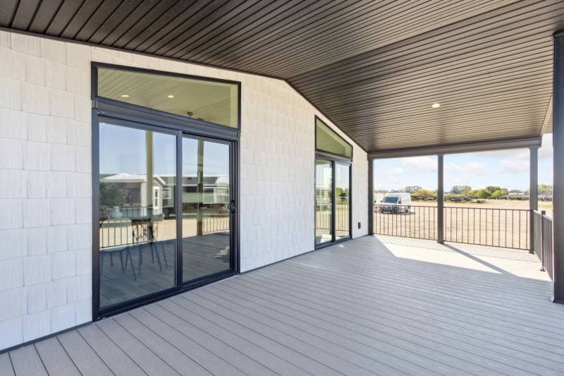 Wood manor d505 exterior home features