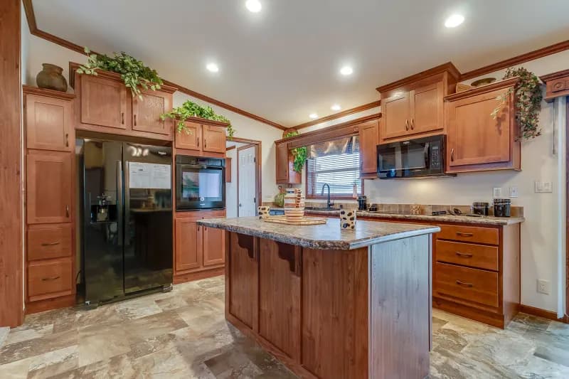 Lexington a260 kitchen home features