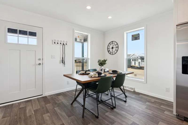 Genesis 9921a interior home features