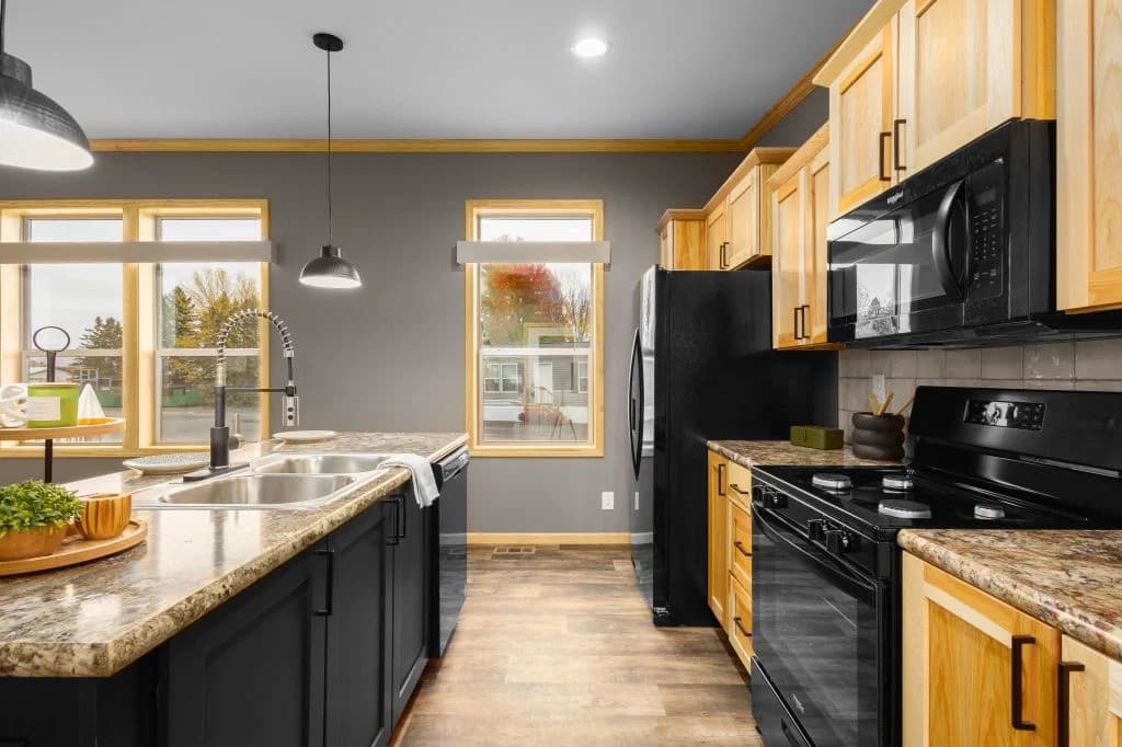 1w1908-v kitchen home features