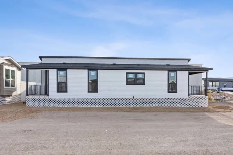 Genesis 9921a exterior home features