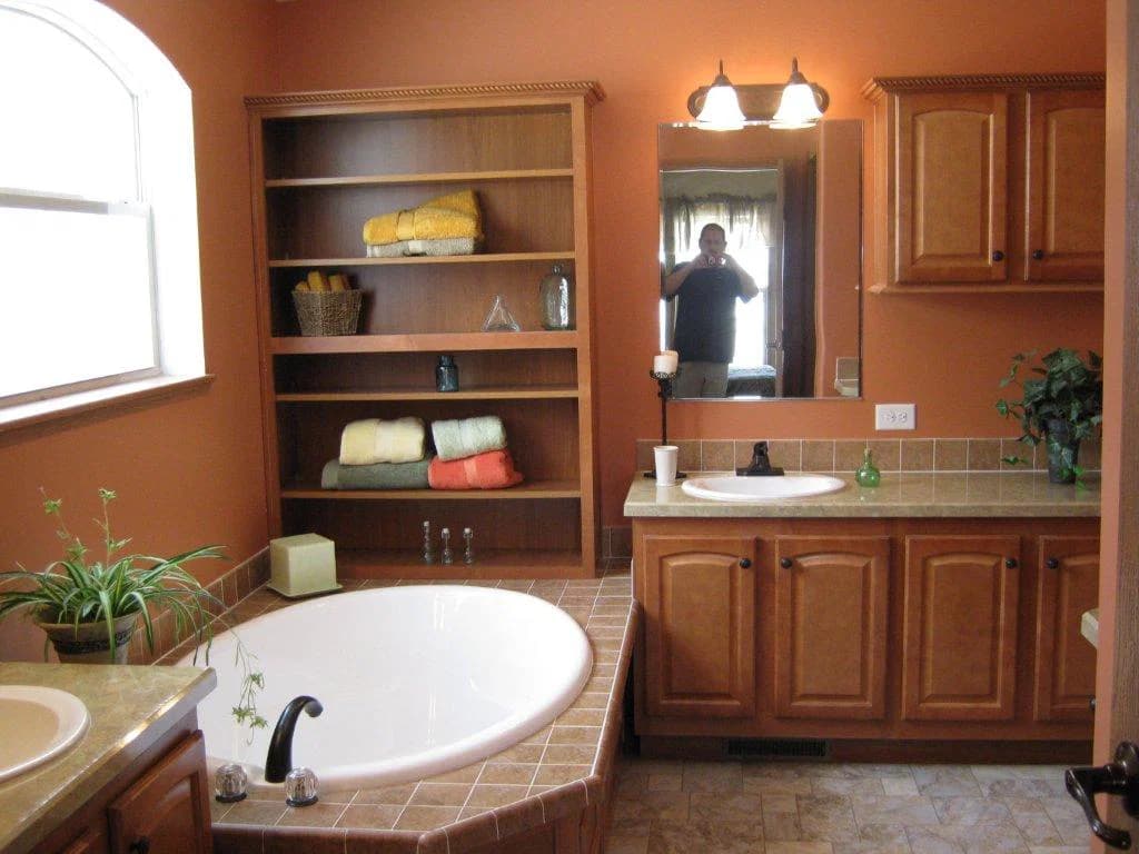 Oakwood bathroom home features