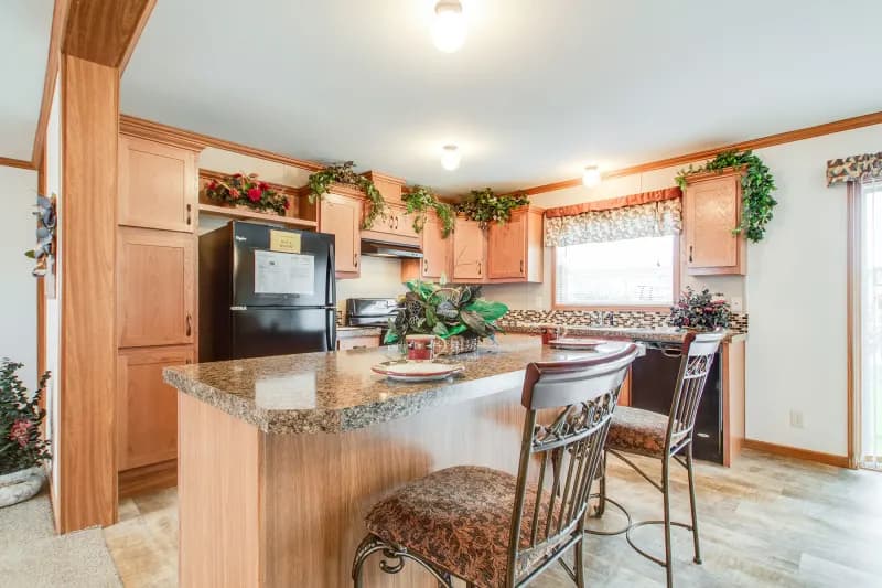 Arlington 2214 kitchen home features