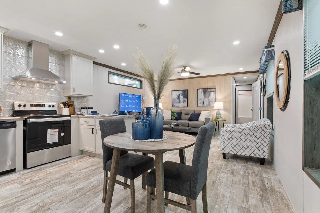 Tesla 24523 interior home features