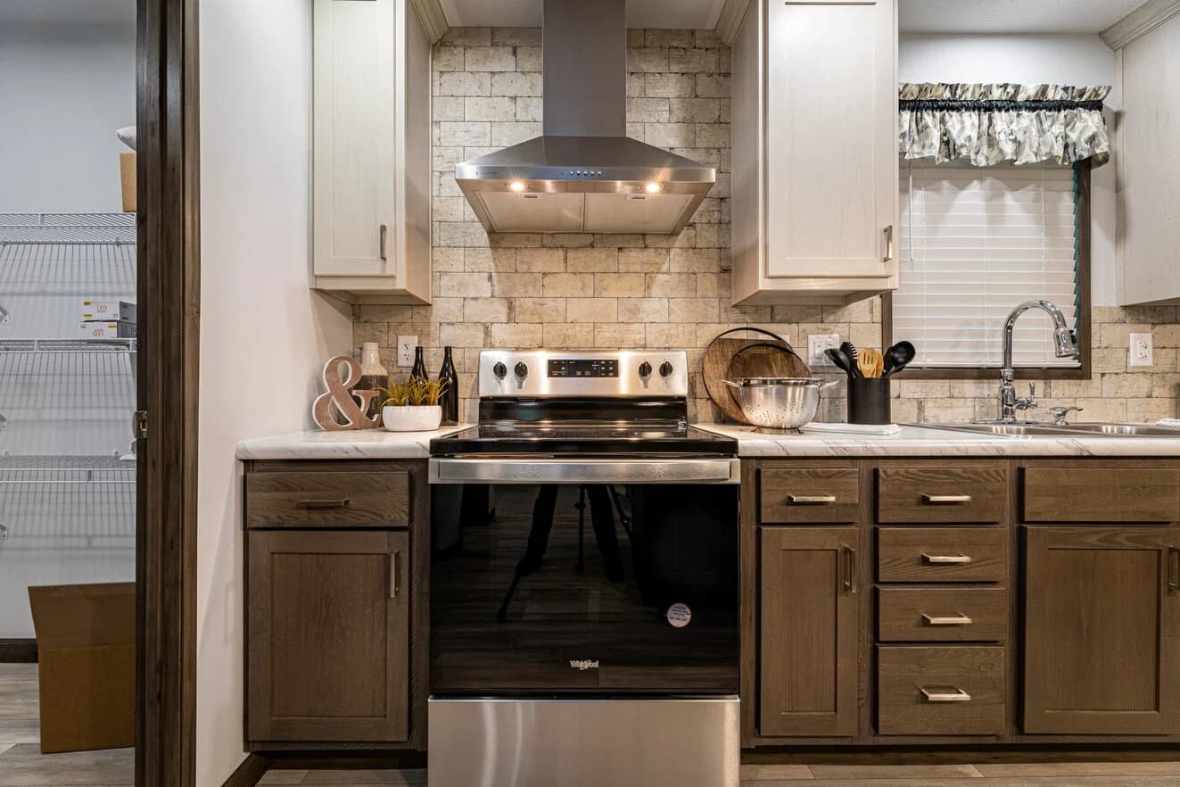 Aberdeen 24031 kitchen home features