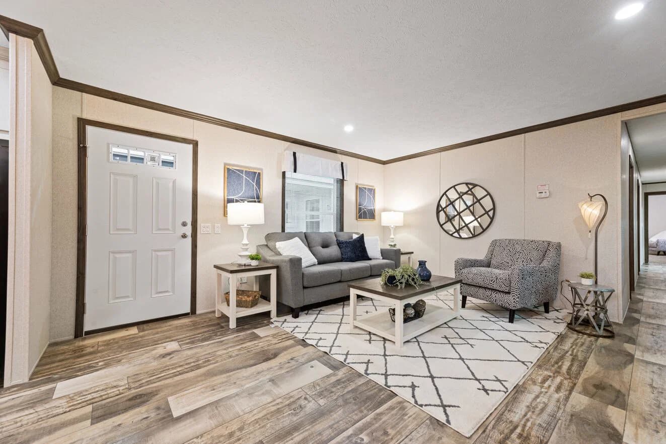 Eastman 24530 interior home features