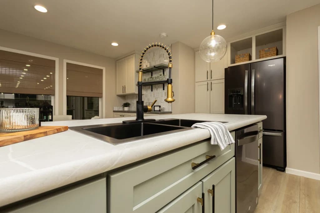 Millenian 5 kitchen home features
