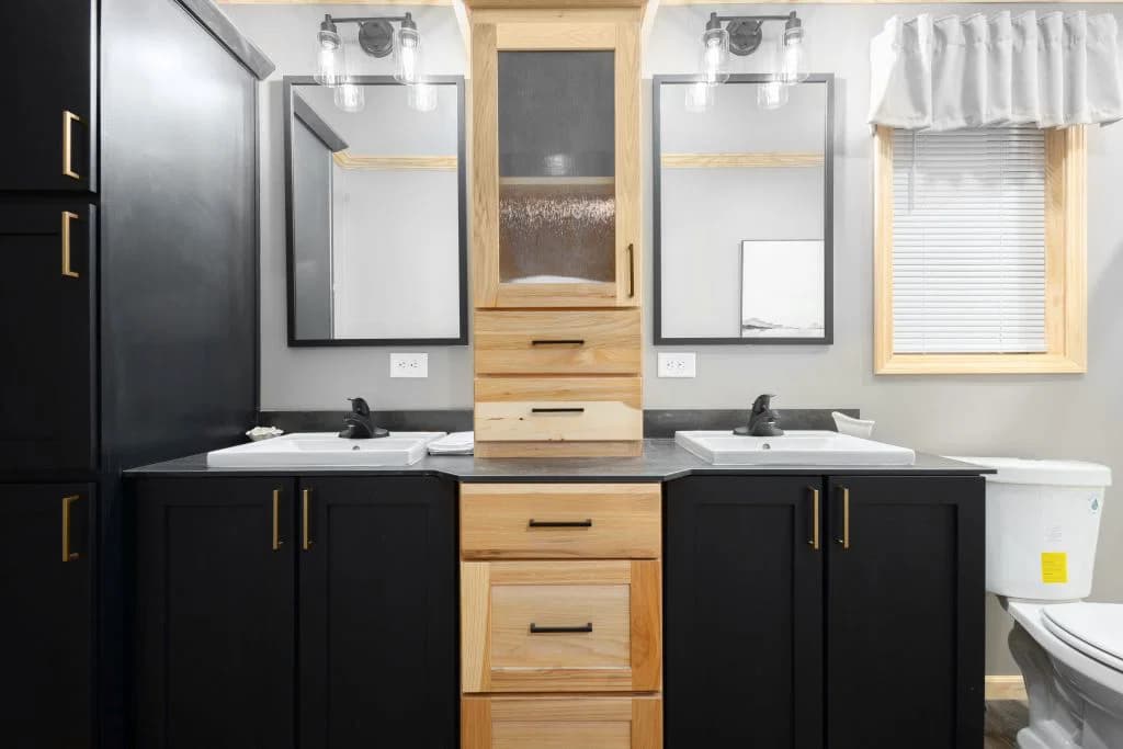 1w1407-v bathroom home features