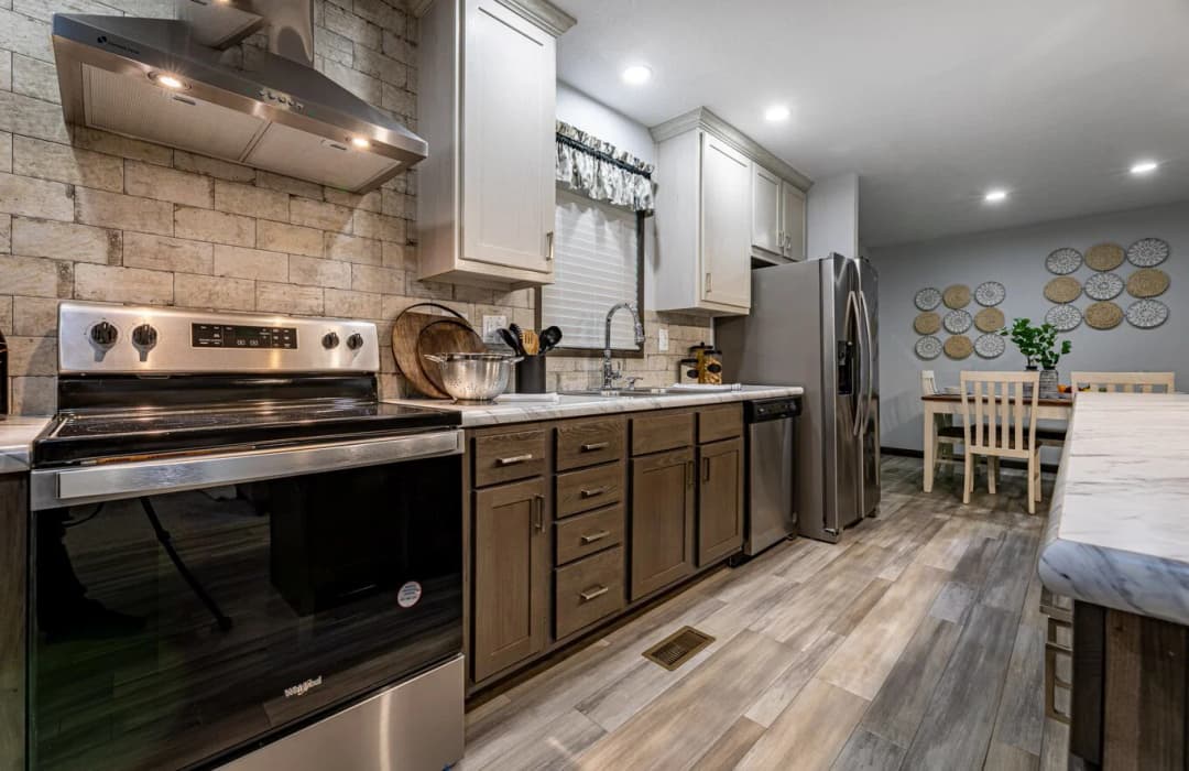 Aberdeen 24031 kitchen home features