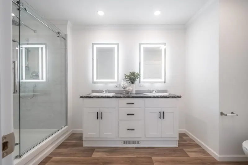Skyliner ii q110 bathroom home features