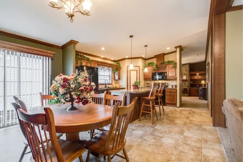 Lexington c208 kitchen home features