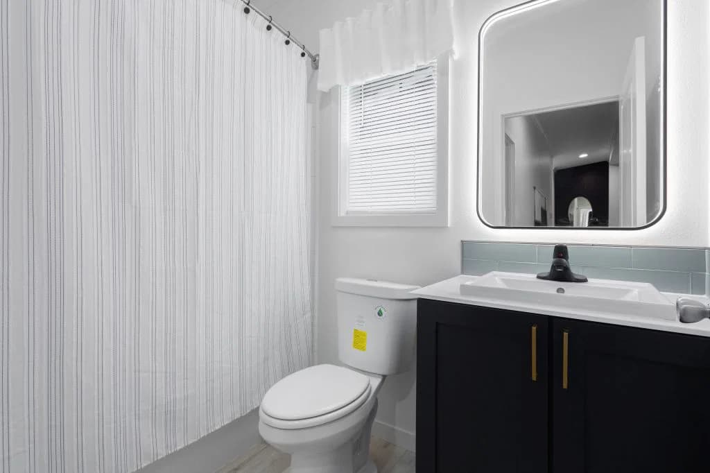 3w1501-p bathroom home features