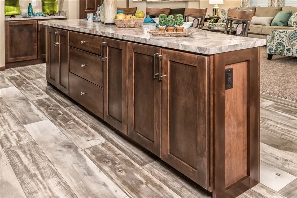 Limited 3 kitchen home features