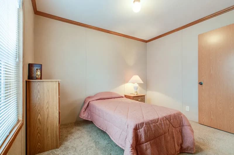 Arlington 2214 bedroom home features