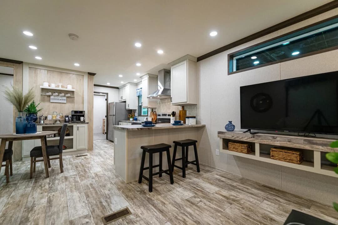 Tesla 24523 interior home features