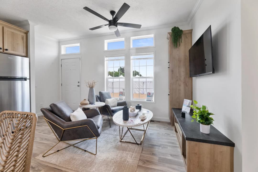 Blue ridge duplex interior home features