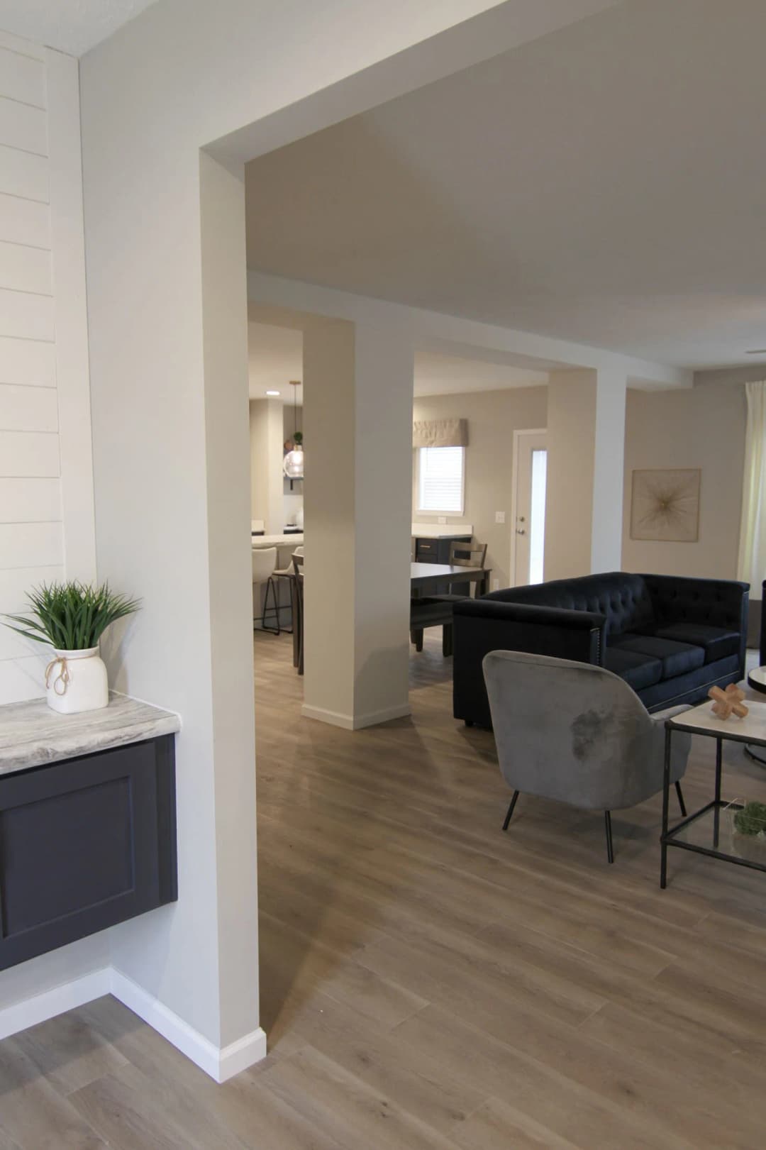 Ultra deuce 3 interior home features