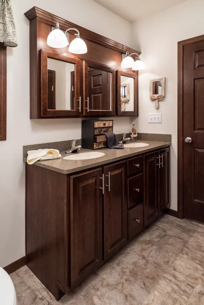 Ultra 3 bathroom home features