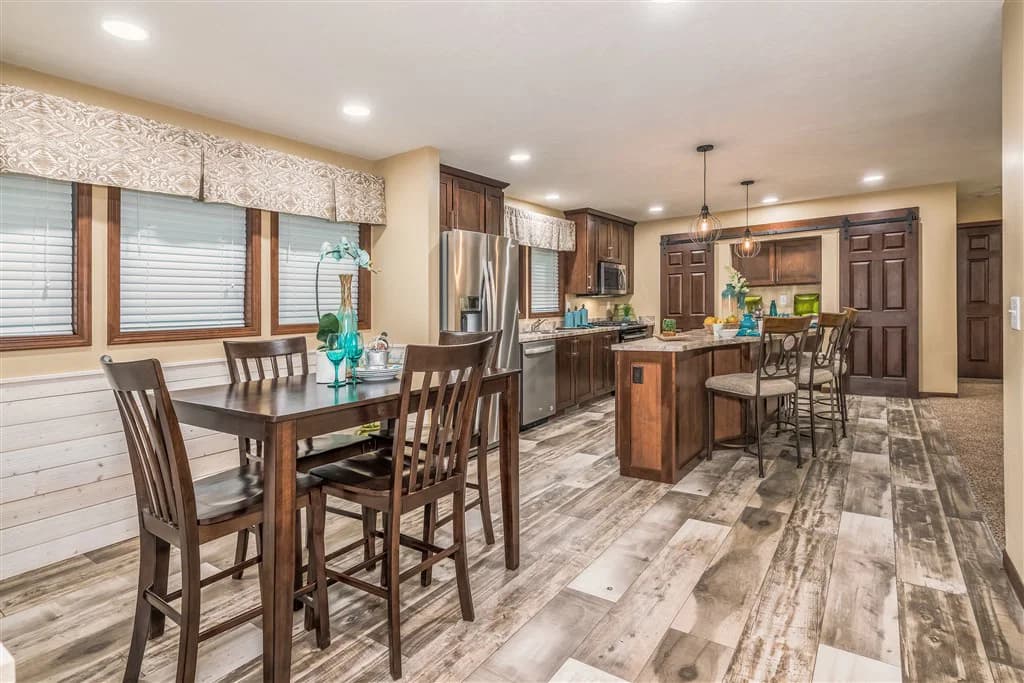 Limited 3 interior home features