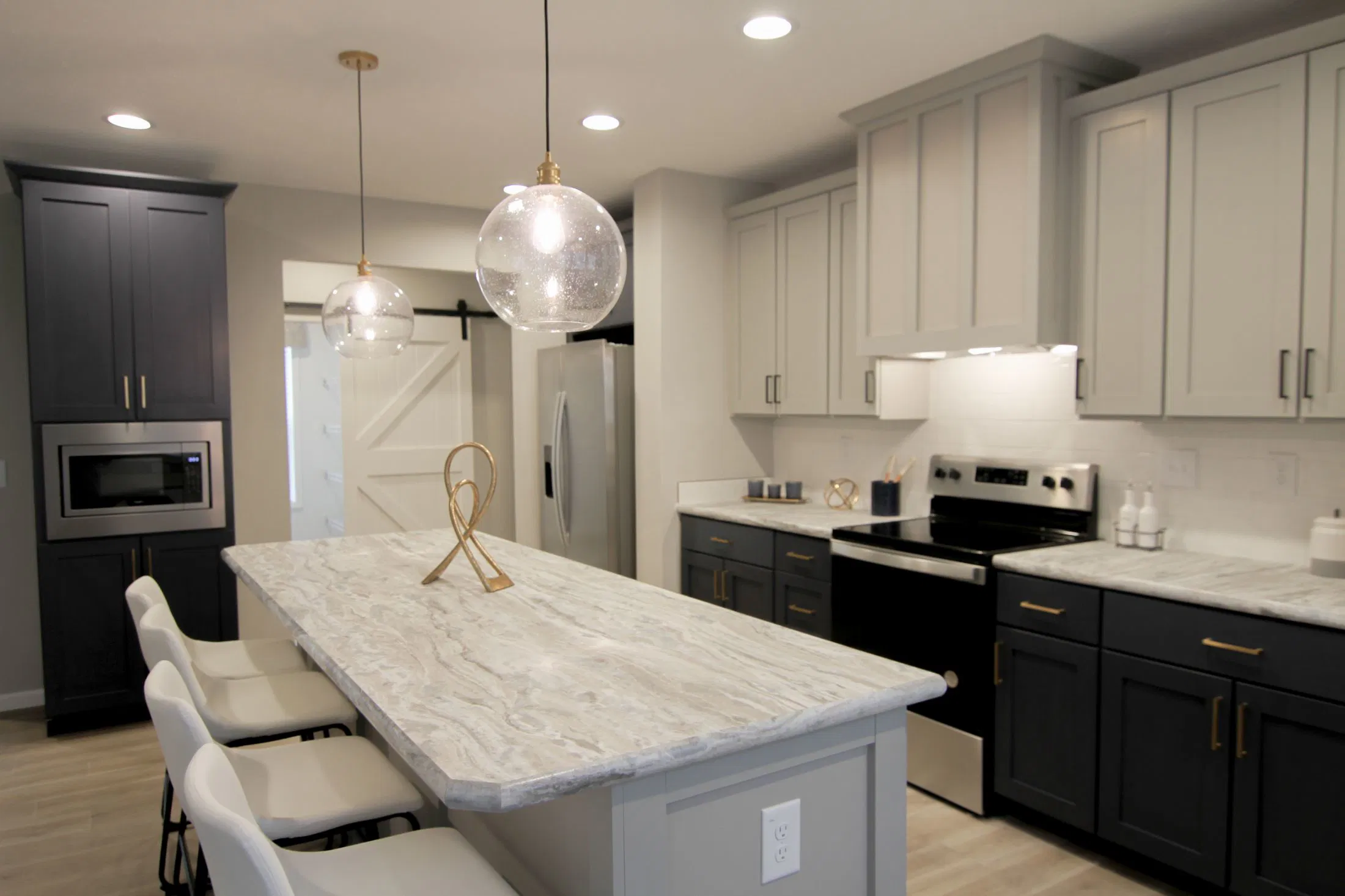 Landmark ultra deuce kitchen home features