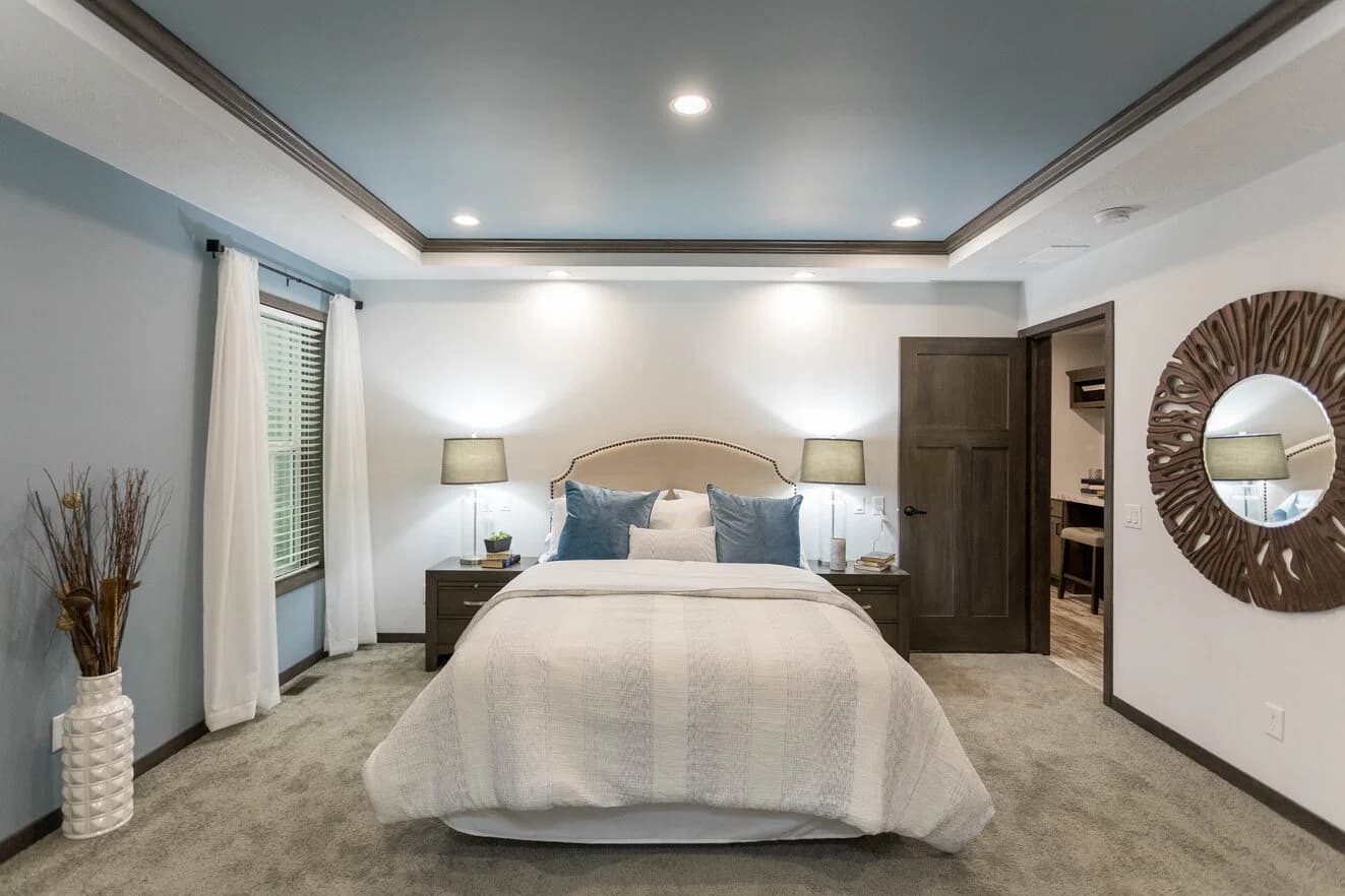 Harbor town 92610k bedroom home features