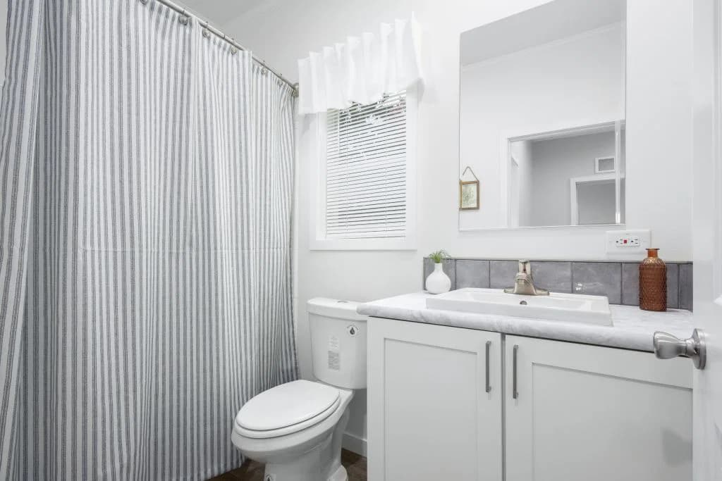 3w1075-p bathroom home features