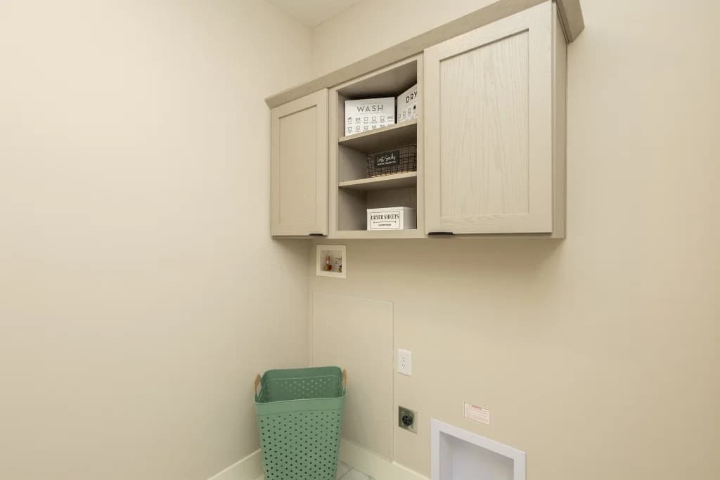 Signa 1 interior home features