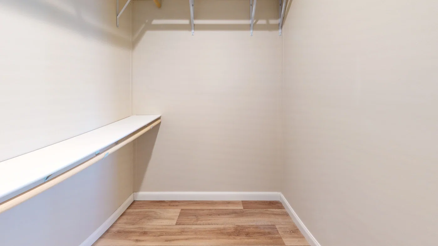 Roanoke duplex interior home features